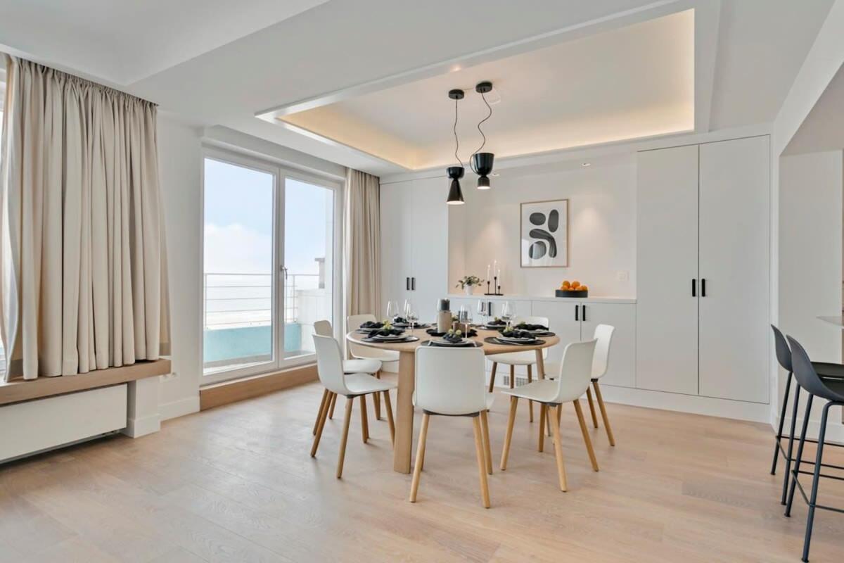Huswell - Panoramic Seaview Apartment In 'T Zoute Knokke-Heist Eksteriør billede